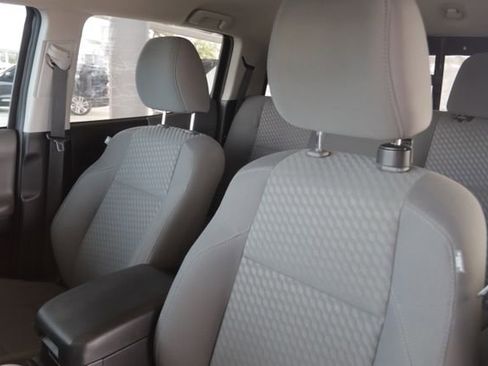 Used 2022 Toyota Tacoma image 9