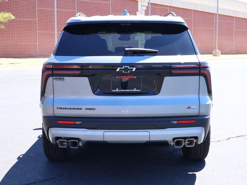 New 2027 Chevrolet Traverse Z71 w/ Driver Confidence Package AWD/4WD image 32