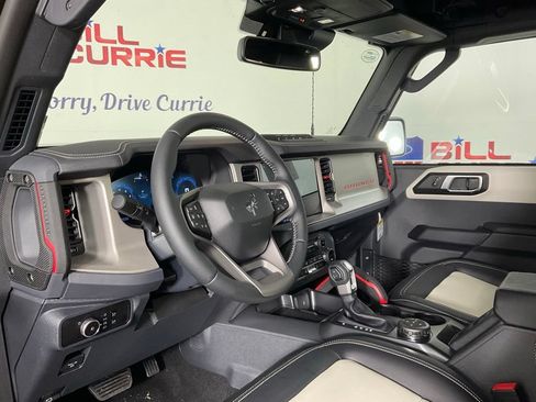 New 2026 Ford Bronco Outer Banks w/ Sasquatch Package AWD/4WD image 13