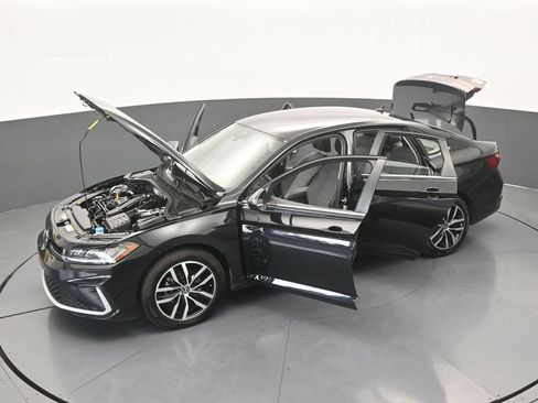 Used 2025 Volkswagen Jetta SE FWD image 61