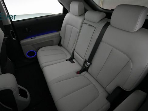 Used 2025 Hyundai Ioniq 5 Limited image 10