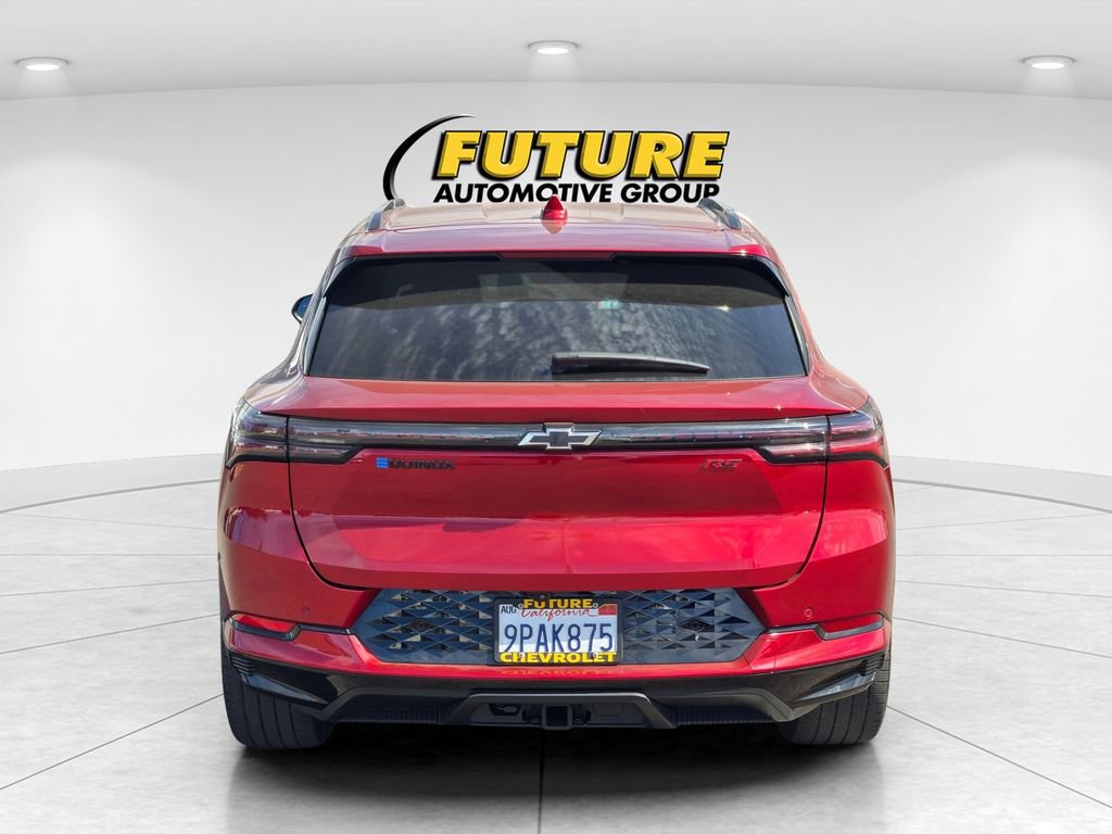 Used 2024 Chevrolet Equinox EV RS w/ LPO, Trailering Package FWD image 5