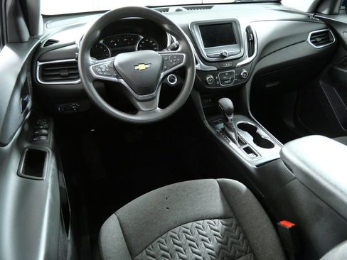 Used 2022 Chevrolet Equinox LT AWD/4WD image 4