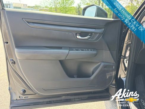 Used 2025 Honda CR-V EX image 16