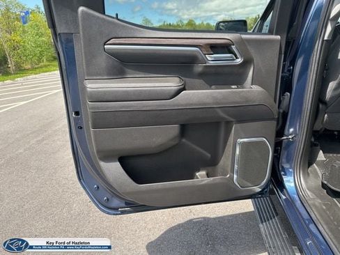 Used 2022 Chevrolet Silverado 1500 RST AWD/4WD image 17