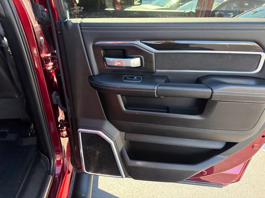 Used 2020 RAM 2500 Laramie w/ Night Edition AWD/4WD image 13