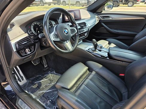 Used 2019 BMW 540i xDrive w/ M Sport Package image 23