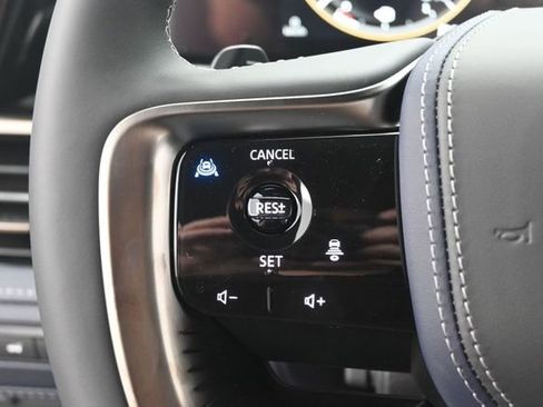 New 2026 INFINITI QX80 4WD image 17