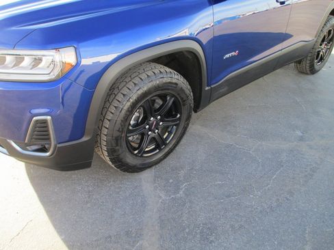 Certified 2023 GMC Acadia AT4 image 12