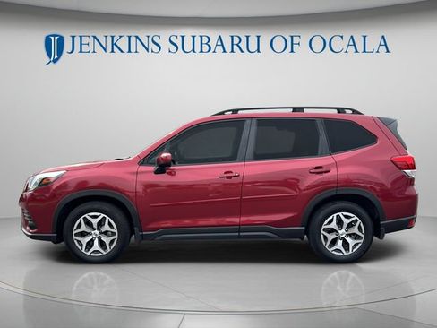 Used 2024 Subaru Forester Premium AWD/4WD image 6
