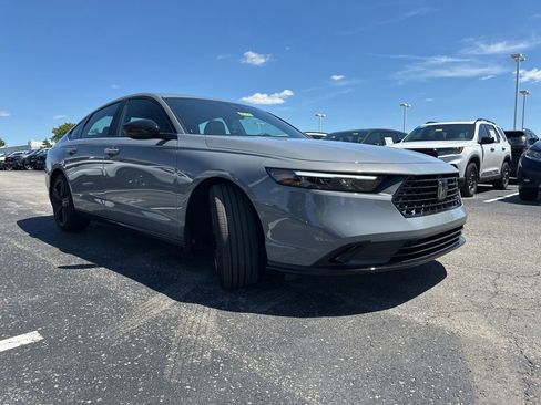 Used 2025 Honda Accord Sport image 14