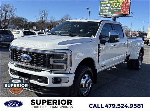 Used 2024 Ford F350 Limited image 11