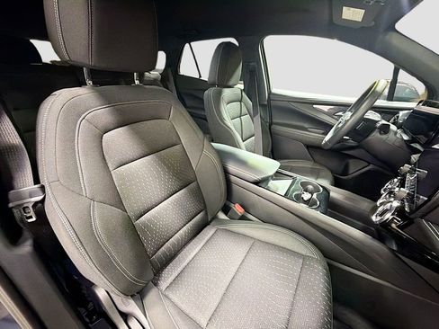 Used 2025 Chevrolet Blazer EV LT image 13