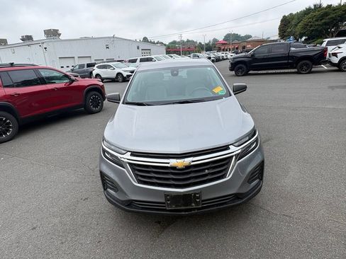 Used 2024 Chevrolet Equinox LS FWD image 8