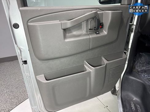 Used 2016 Chevrolet Express 2500 LS image 5
