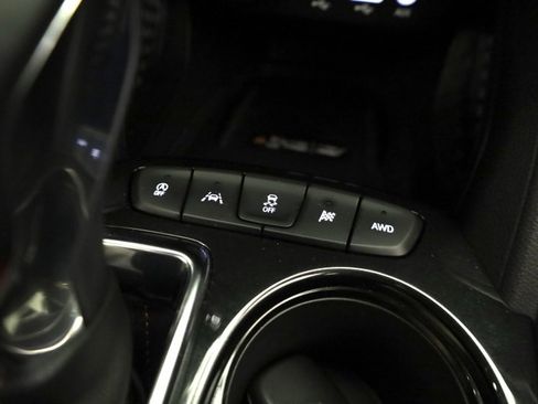 Used 2023 Chevrolet TrailBlazer RS w/ Sun and Liftgate Package image 21