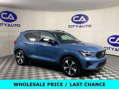 Used 2024 Volvo XC40 B5 Plus