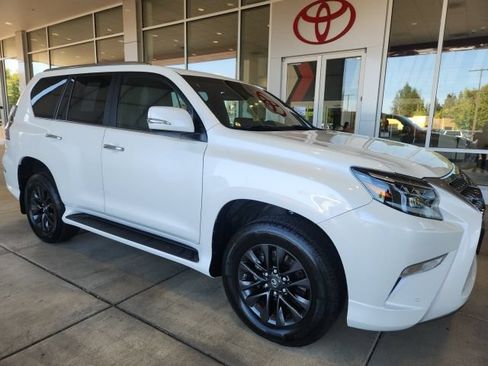 Used 2022 Lexus GX 460 Premium w/ Premium Package AWD/4WD image 4