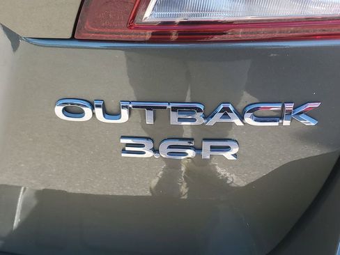 Used 2019 Subaru Outback 3.6R Touring image 28