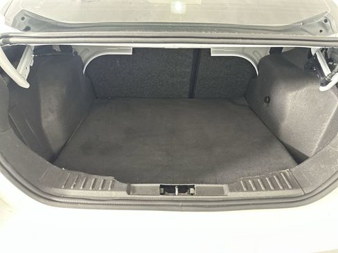 Used 2018 Ford Focus SE image 25