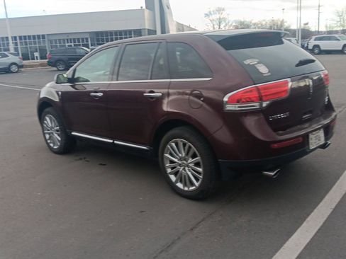 Used 2011 Lincoln MKX AWD w/ 102A Rapid Spec Order Code image 7