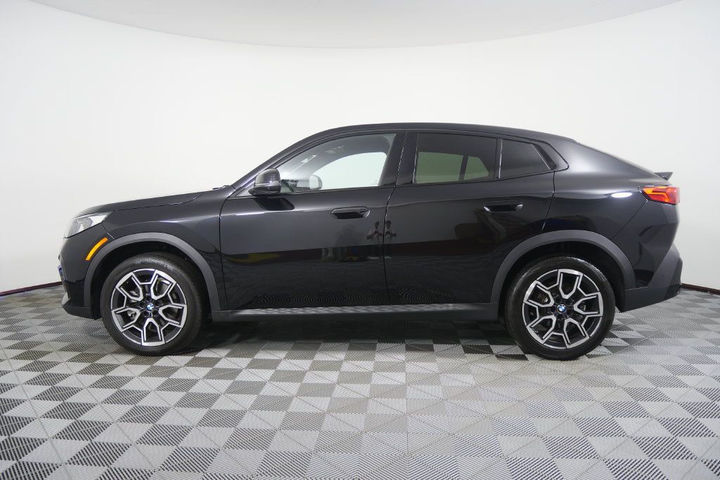 Certified 2026 BMW X2 xDrive28i AWD/4WD image 7