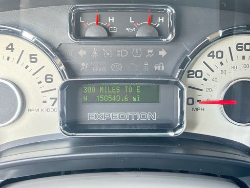 Used 2013 Ford Expedition EL Limited image 17