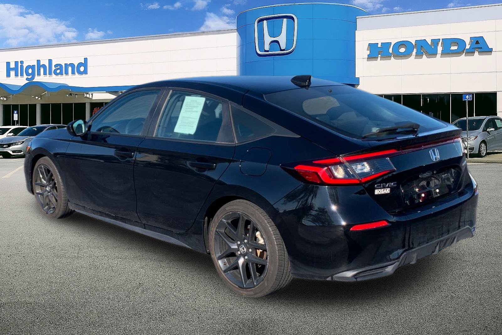 Used 2025 Honda Civic Sport image 3