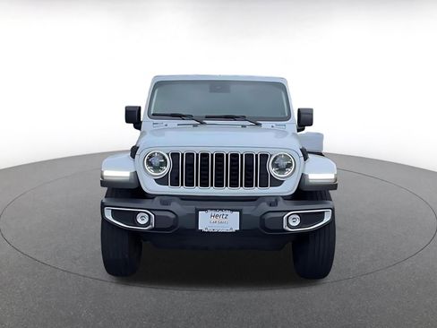 Used 2025 Jeep Wrangler Unlimited Sahara AWD/4WD image 11