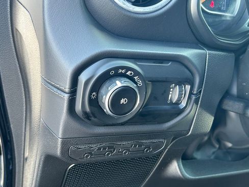 New 2025 Jeep Wrangler Sahara image 39