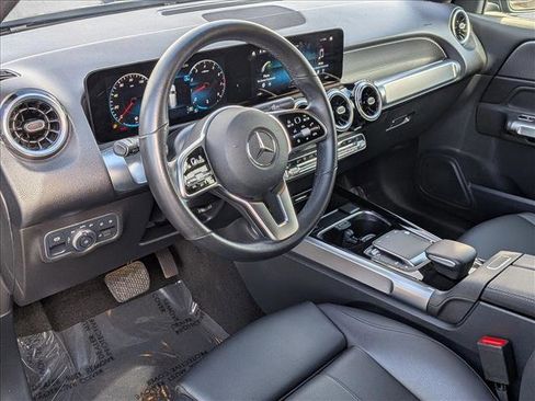 Certified 2022 Mercedes-Benz GLB 250 image 10