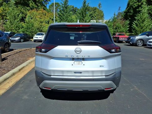 Used 2023 Nissan Rogue SV w/ SV Premium Package image 24