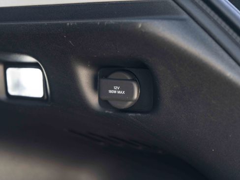 Used 2025 Honda HR-V LX image 41
