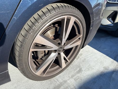 Used 2022 Audi S6 Premium Plus image 3