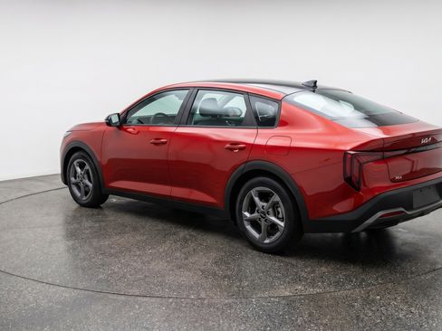 Used 2025 Kia K4 LXS image 6