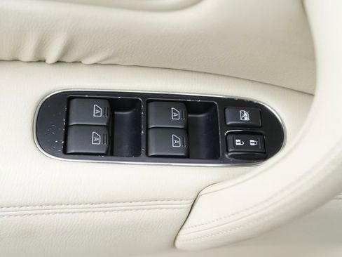 Used 2012 INFINITI QX56 4WD w/ Deluxe Touring Pkg image 25