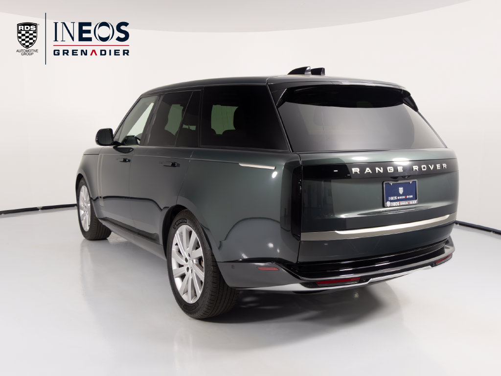 Used 2024 Land Rover Range Rover SE AWD/4WD image 4