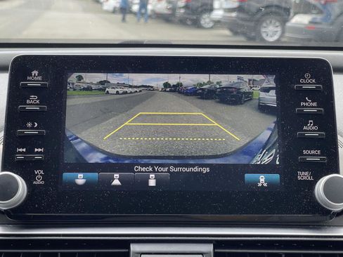 Used 2020 Honda Accord EX image 10