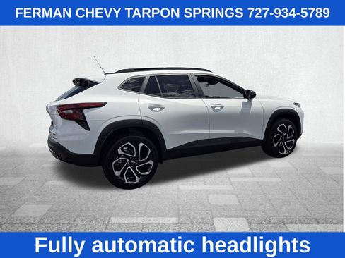 New 2026 Chevrolet Trax RS w/ Sunroof Package image 9