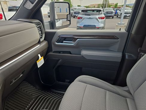 New 2025 Chevrolet Silverado 2500 LT image 27