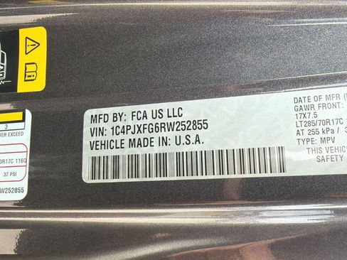 Used 2024 Jeep Wrangler Unlimited Rubicon image 20