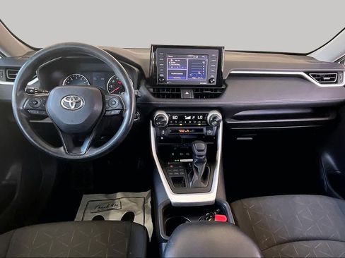 Used 2021 Toyota RAV4 XLE AWD/4WD image 15