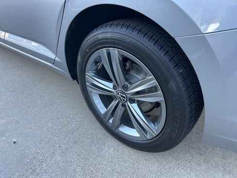 Used 2024 Volkswagen Jetta SE image 10