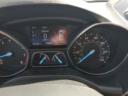 Used 2019 Ford Escape SEL FWD image 13
