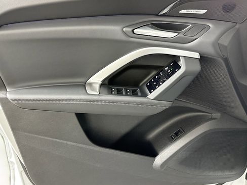 Used 2025 Audi Q5 Premium Plus w/ Premium Plus image 21