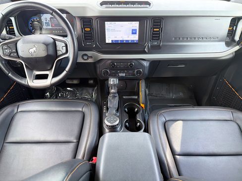 Used 2022 Ford Bronco Badlands image 18