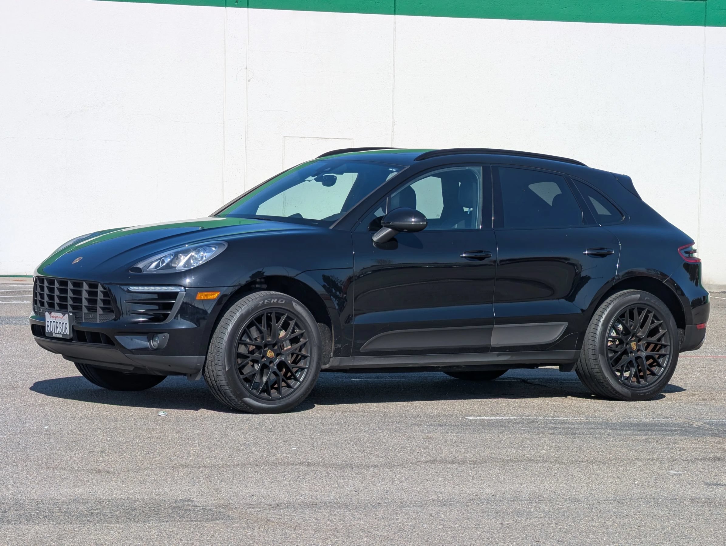 Used 2018 Porsche Macan S AWD/4WD image 3