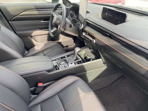 Certified 2025 MAZDA CX-50 AWD 2.5 Turbo w/ Cargo Package image 10