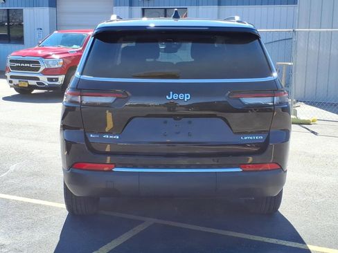 Used 2023 Jeep Grand Cherokee L Limited AWD/4WD image 6