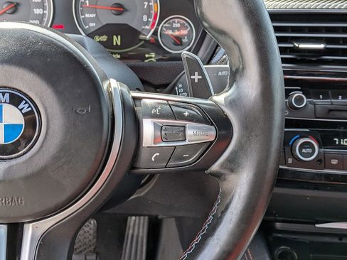 Used 2018 BMW M4 Convertible image 20